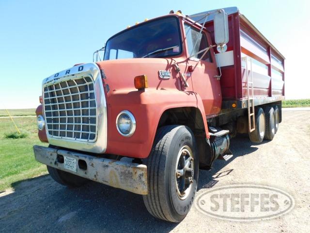 1979 Ford  8000